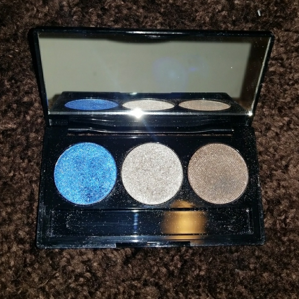 Laura Gellar eyeshadow trio